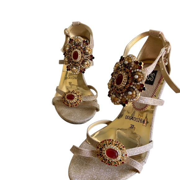 Elegant Gold Glitter Heels with Jewel Embellishments – Size 37 - Picture 2 of 5